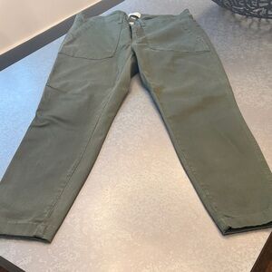 J Crew Women’s Green Pants